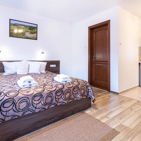 Casa Tofi Vendeghaz Aparthotel Praid Bagian luar foto