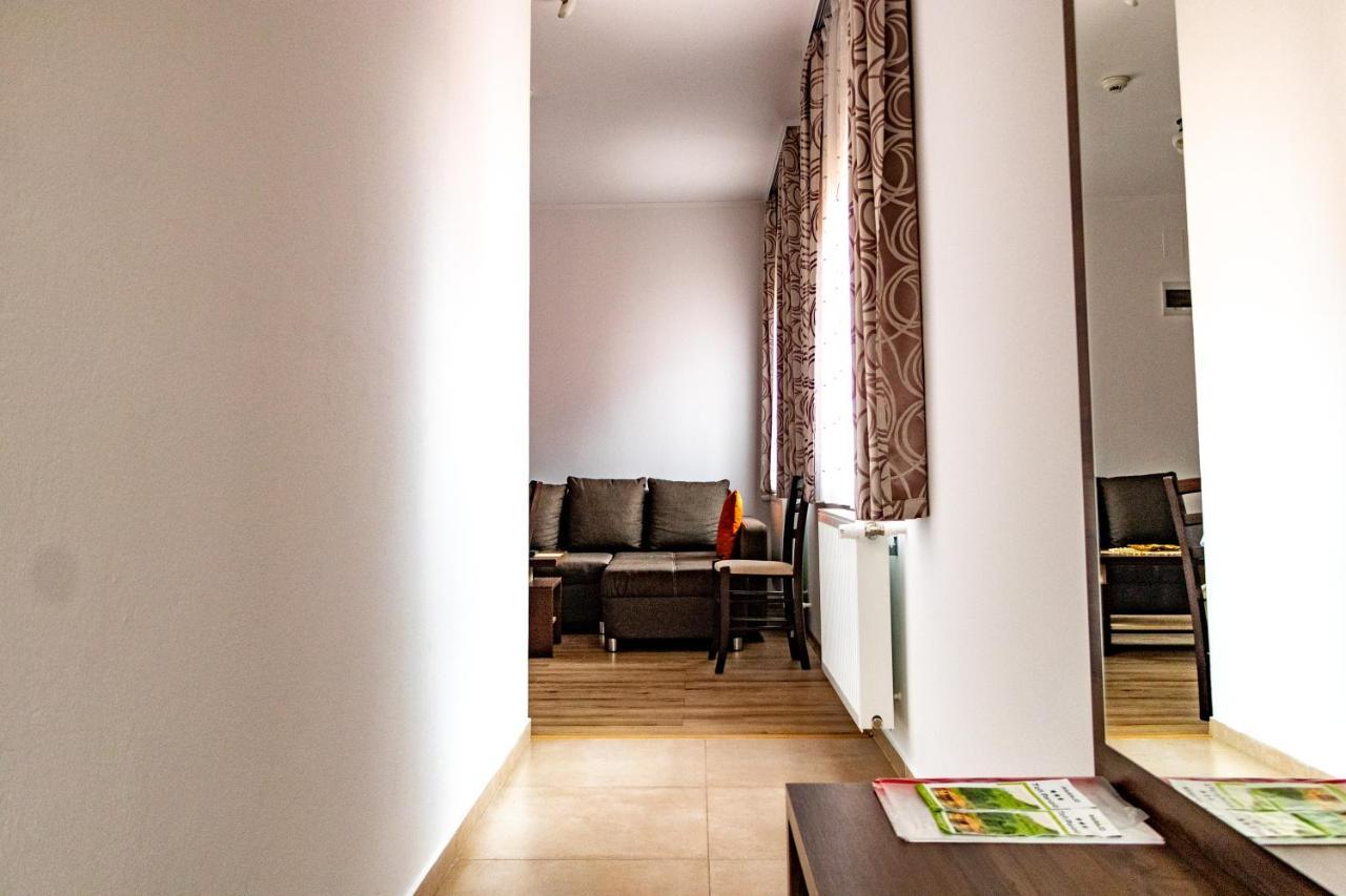 Casa Tofi Vendeghaz Aparthotel Praid Bagian luar foto