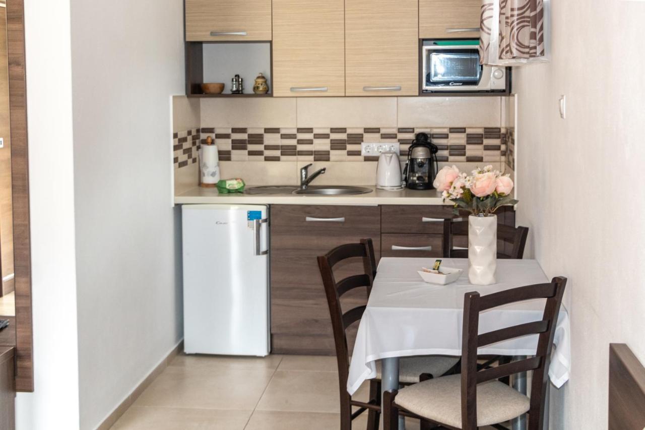 Casa Tofi Vendeghaz Aparthotel Praid Bagian luar foto