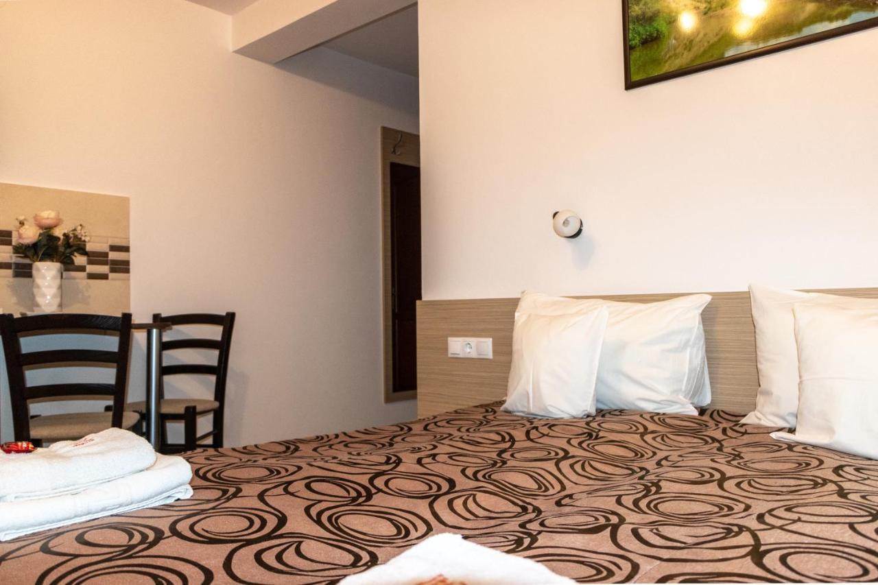 Casa Tofi Vendeghaz Aparthotel Praid Bagian luar foto